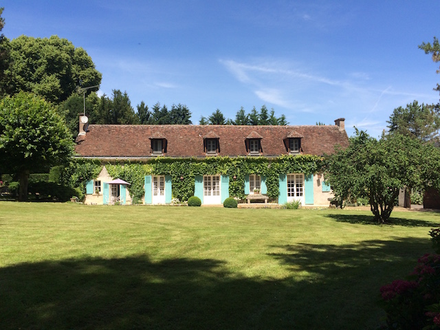 Charmante propriété ancienne de caractère, avec dépendances. Parc exceptionnel de 6400m2