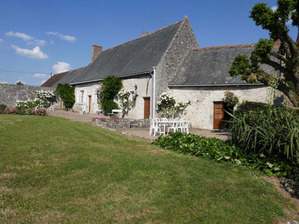 Charmante propriété ancienne avec dépendances sur un domaine d’environ 5 hectares